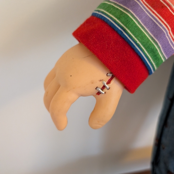 Bride of Chucky/Child's Play Life-sized 25in Chucky Doll 1998 - Picture 8 of 12